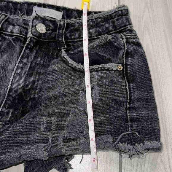 Women’sblack high waisted mom denim shorts size S - Picture 5 of 5